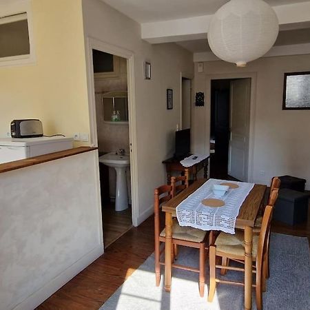 Appartement Dans Maison De Ville - 4 Personnes Oloron-Sainte-Marie Ngoại thất bức ảnh
